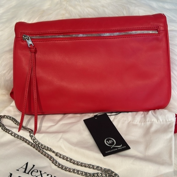 Authentic Alexander McQueen Nappa Clutch w/chain - Picture 6 of 16